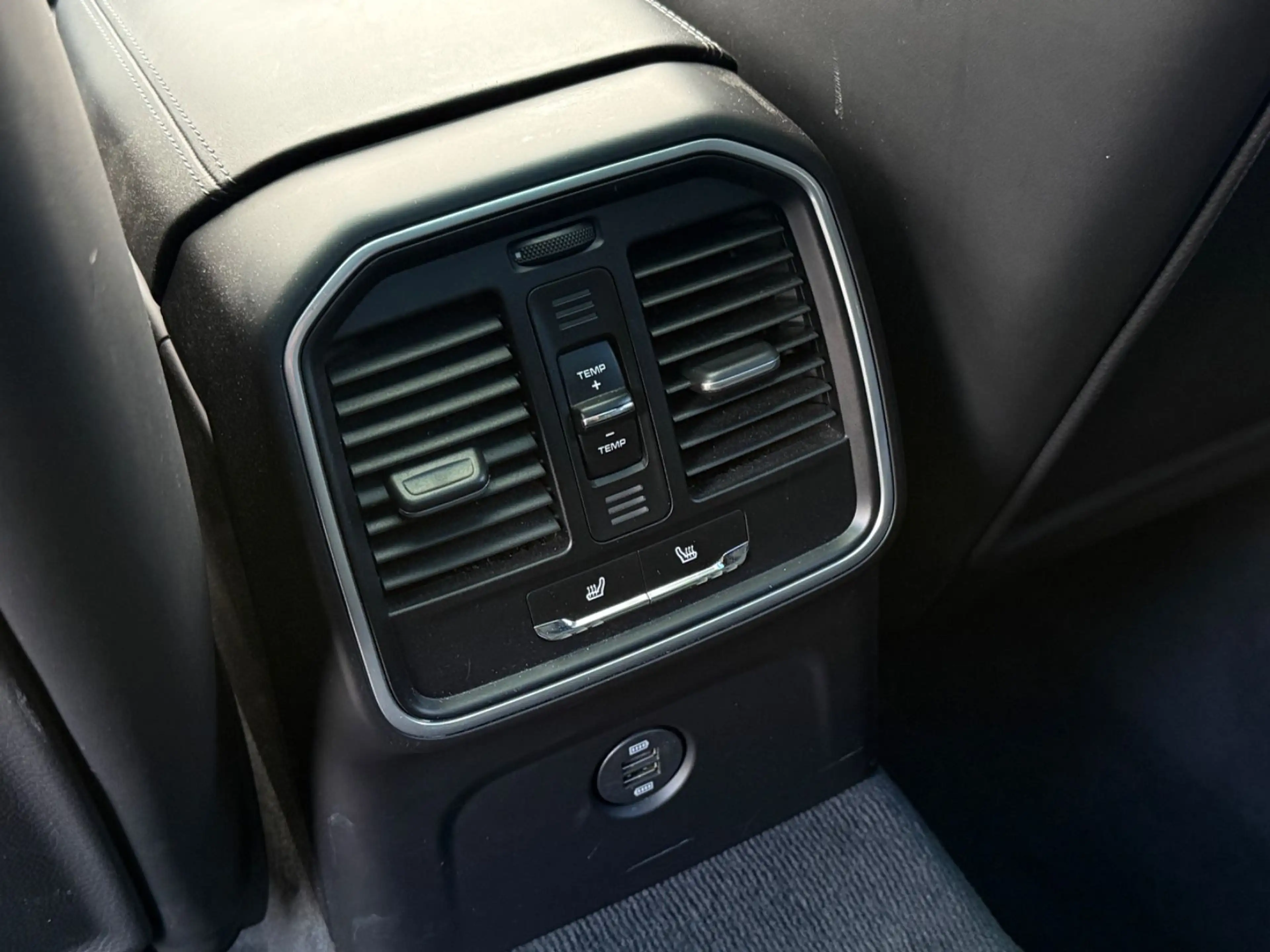 Porsche Macan S Diesel *360°*PANO*ACC*BOSE*AHK — photo 30