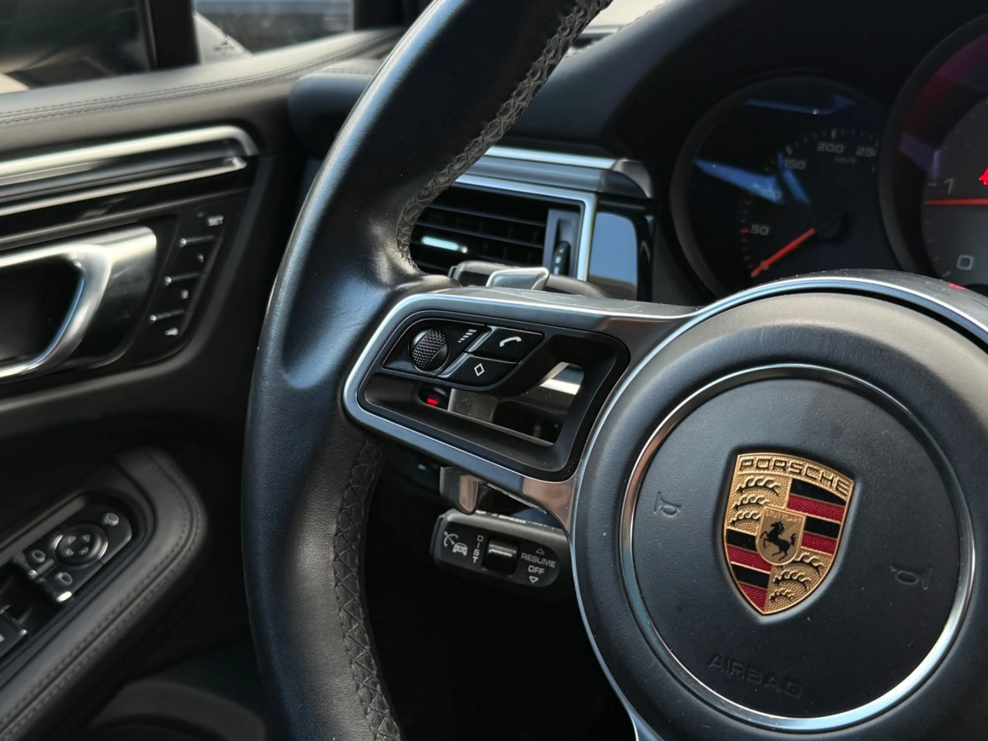 Porsche Macan S Diesel *360°*PANO*ACC*BOSE*AHK — photo 17