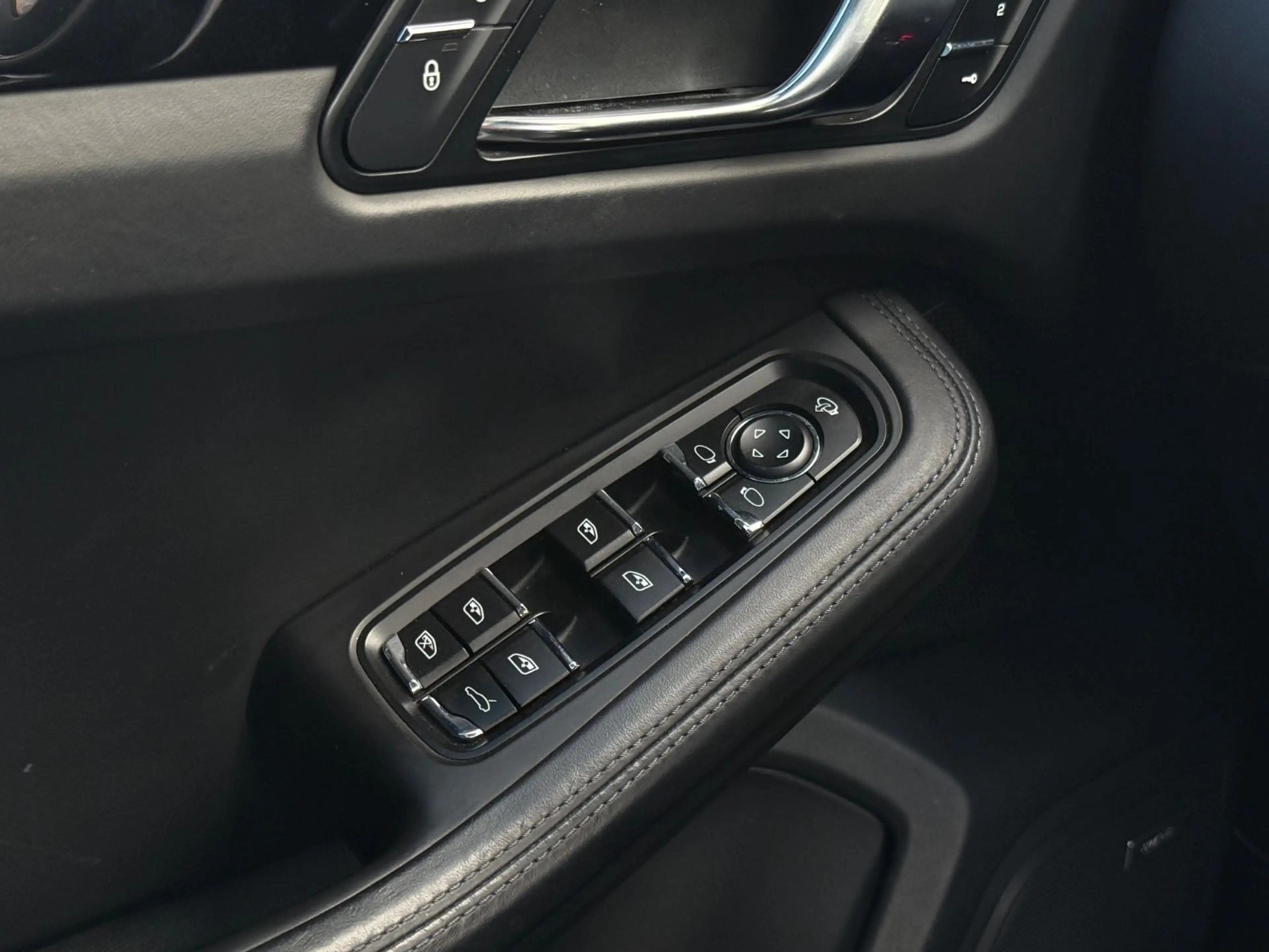 Porsche Macan S Diesel *360°*PANO*ACC*BOSE*AHK — photo 35