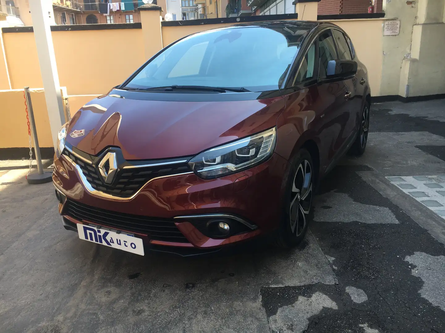 Renault Scenic 1.6 dci energy Bose 160cv edc Rosso - 1
