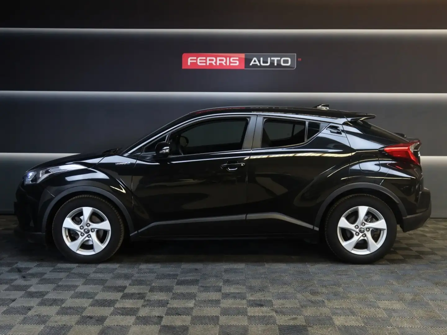 Toyota C-HR 125H Active Schwarz - 2