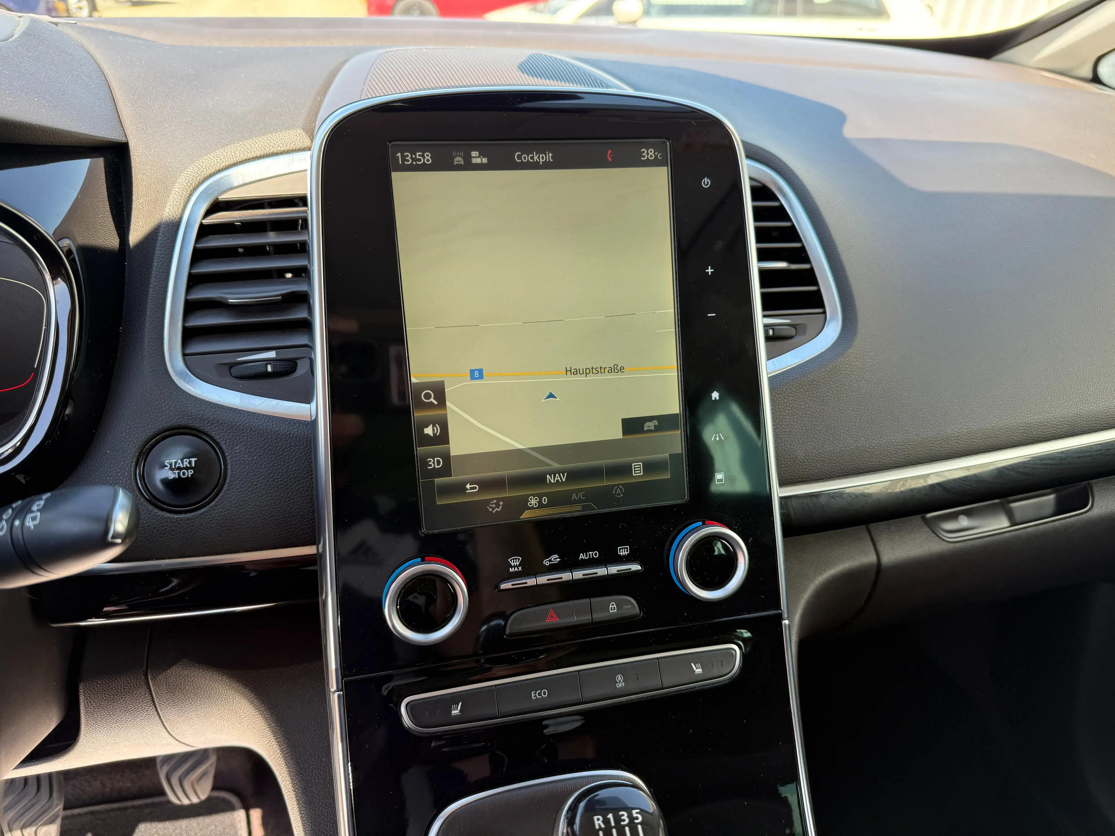 Renault Espace Intens — photo 10