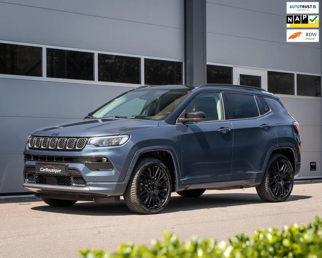 Jeep Compass 4xe 240 Plug-in Hybrid Electric S I BTW I Leer I 3 Blauw - 1