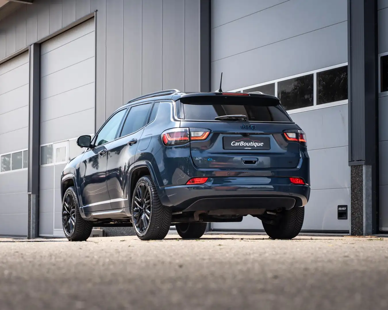 Jeep Compass 4xe 240 Plug-in Hybrid Electric S I BTW I Leer I 3 Blauw - 2