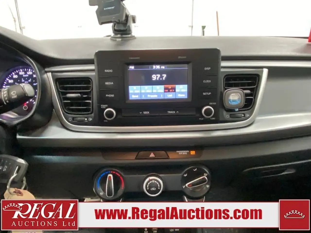 Kia Rio снимка Kia Rio