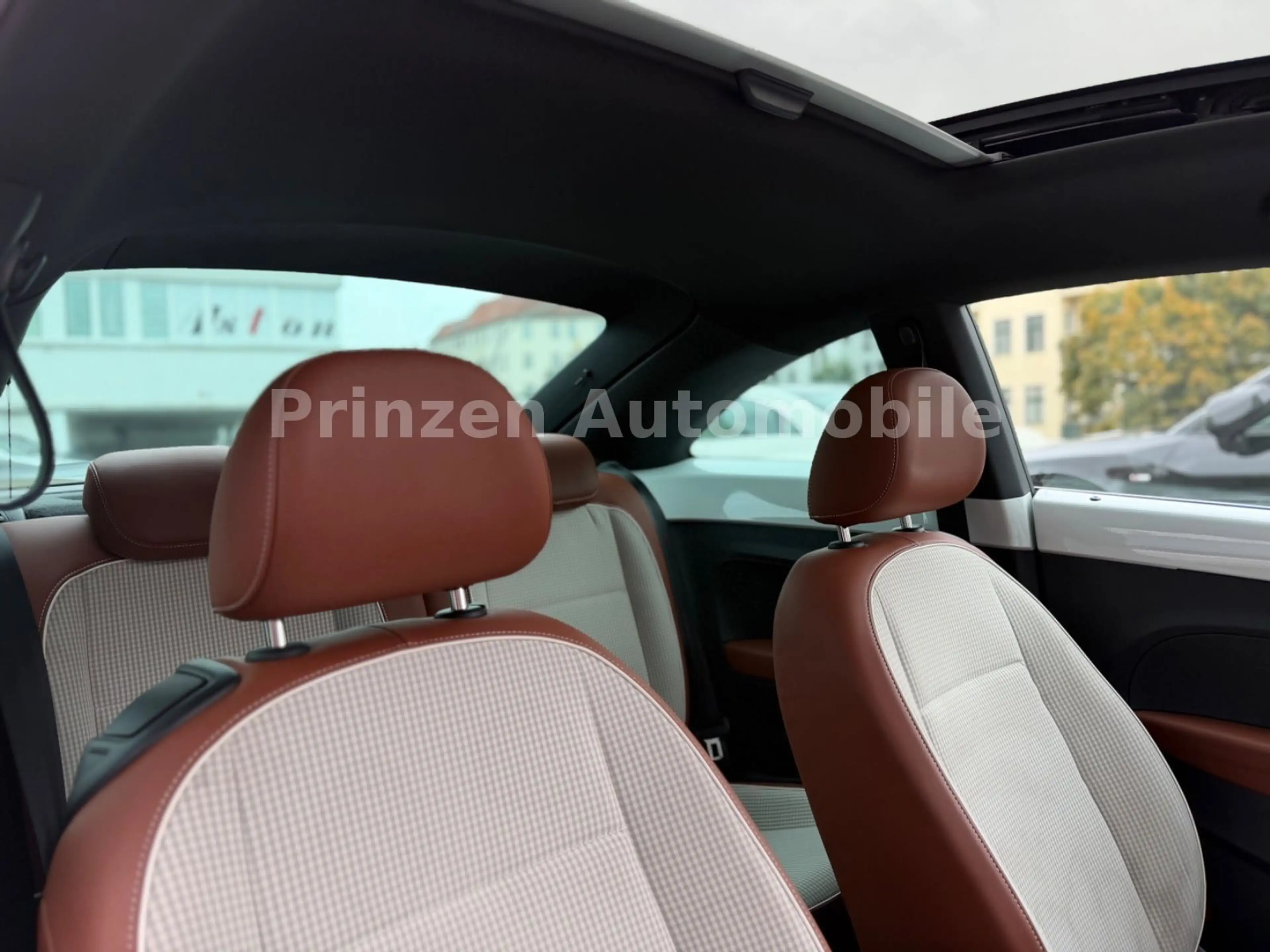 Volkswagen Beetle 1,2 TSI Cup BMT*Panorama*Sitzhzg*Open SKY — photo 10