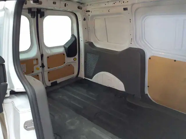 Ford Transit view 14