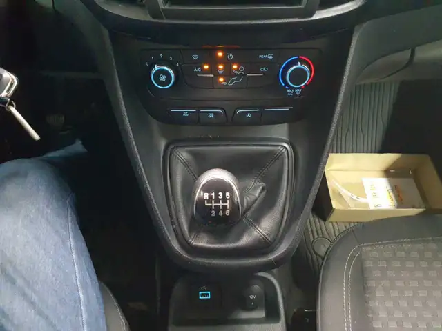 Ford Transit view 10