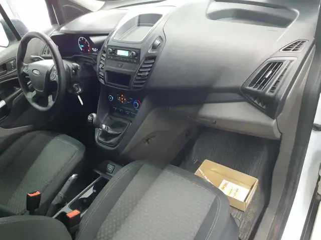 Ford Transit view 9