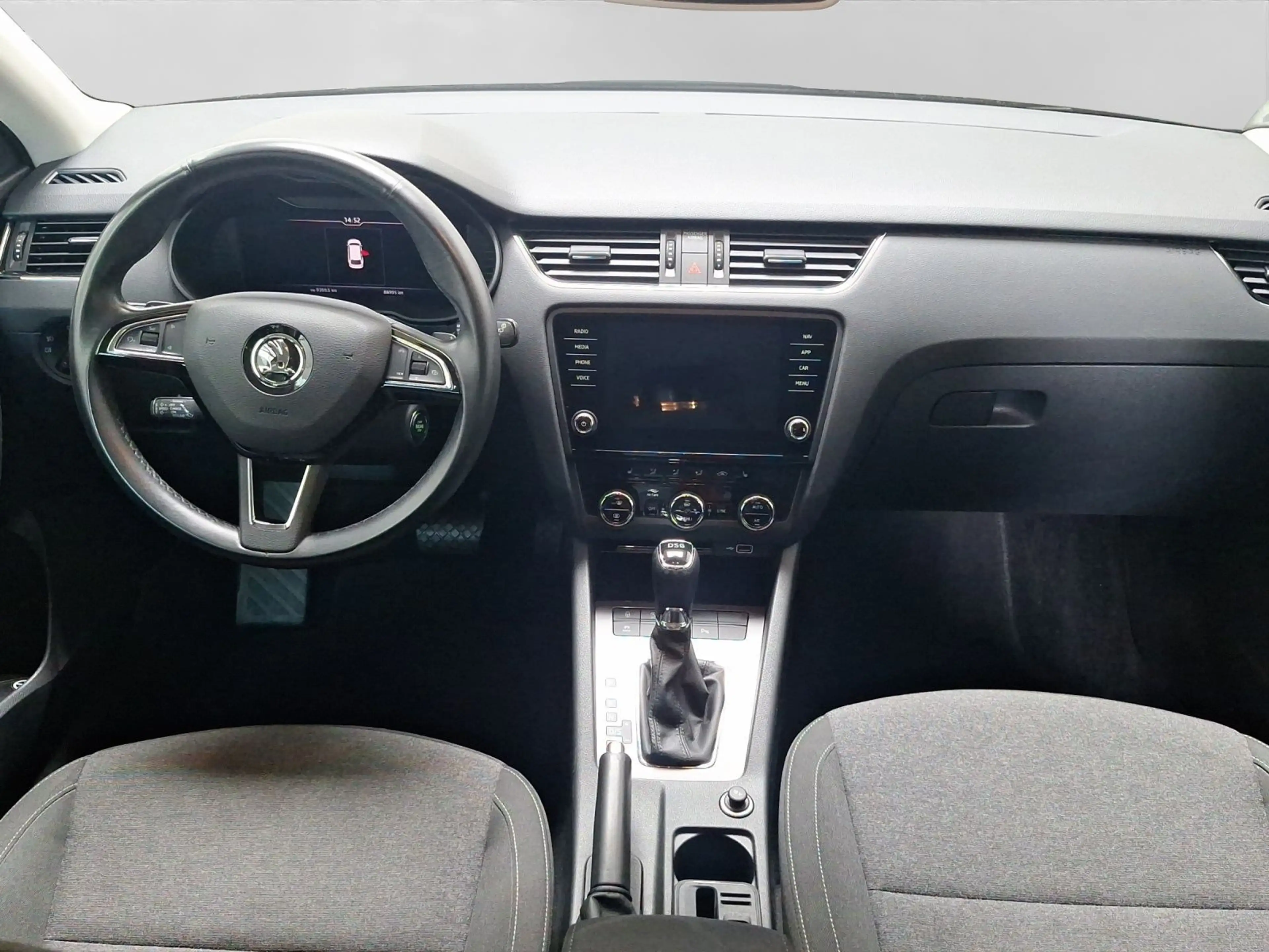 Skoda Octavia Combi 2.0 TSI DSG SOLEIL AHK LM18 eKLAPP — photo 5