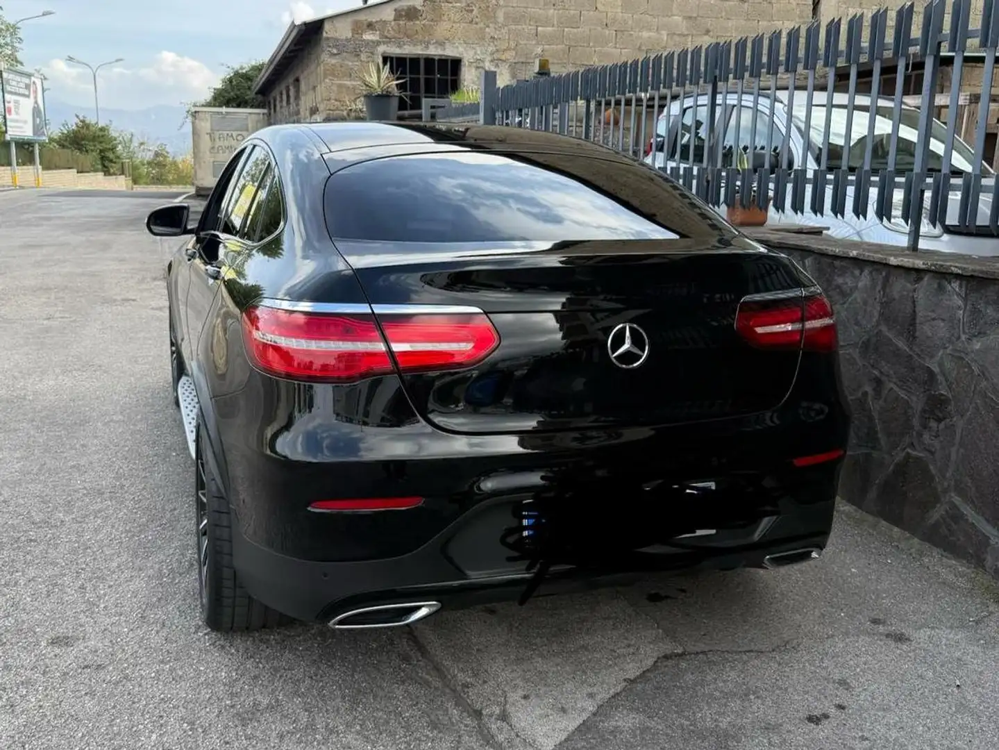 Mercedes-Benz GLC 250 GLC Coupe - C253 Coupe d Sport 4matic auto Černá - 2