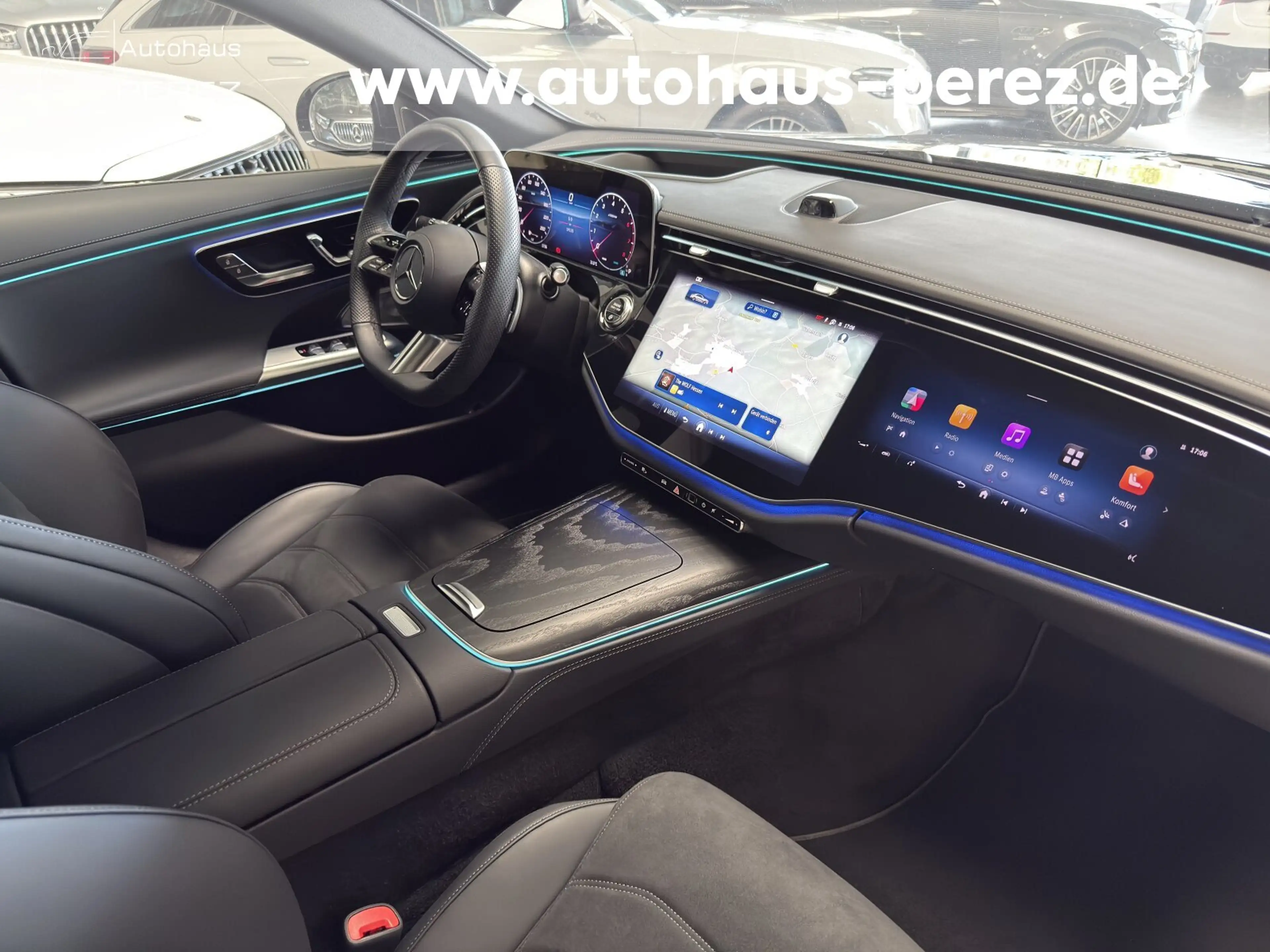 Mercedes-Benz E 450 E 450 AMG PREMIUM SUPERSCREEN-HUD-PANORAMA-NIGHT — photo 5