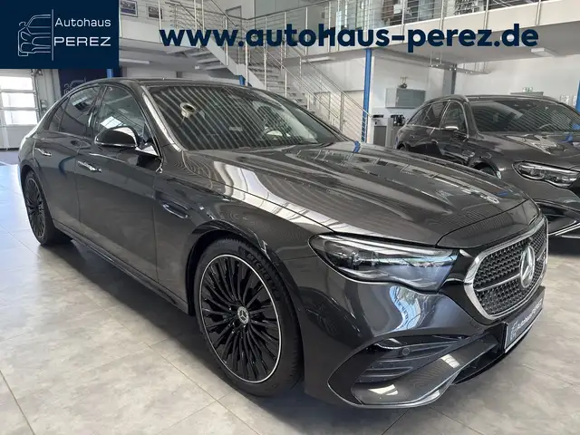 Mercedes-Benz E 450 AMG 4M PREMIUM SUPERSCREEN PANORAMA NIGHT!