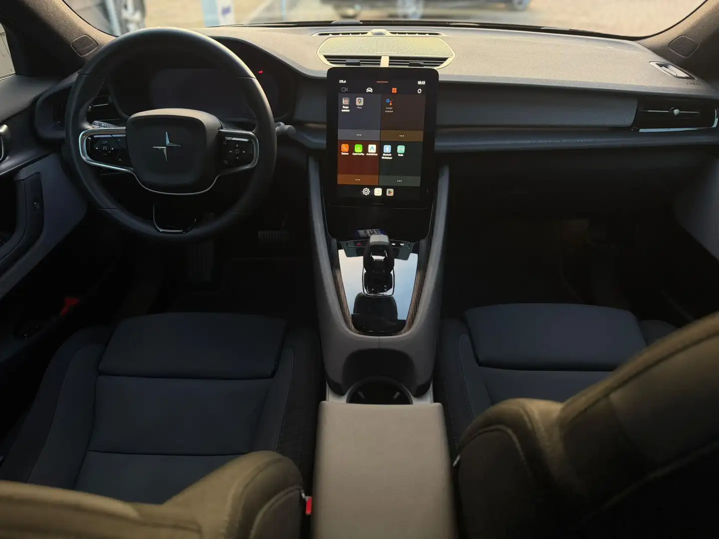 Polestar 2 Long Range Dual Motor 409 pk Launch Edition 78kWh, Schwarz - 2