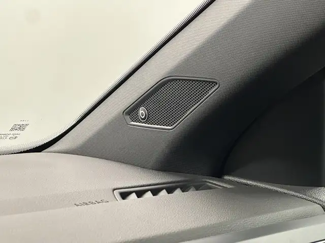 Volkswagen Polo view 13