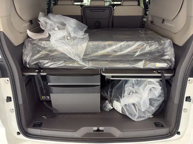 Volkswagen T7 California view 15