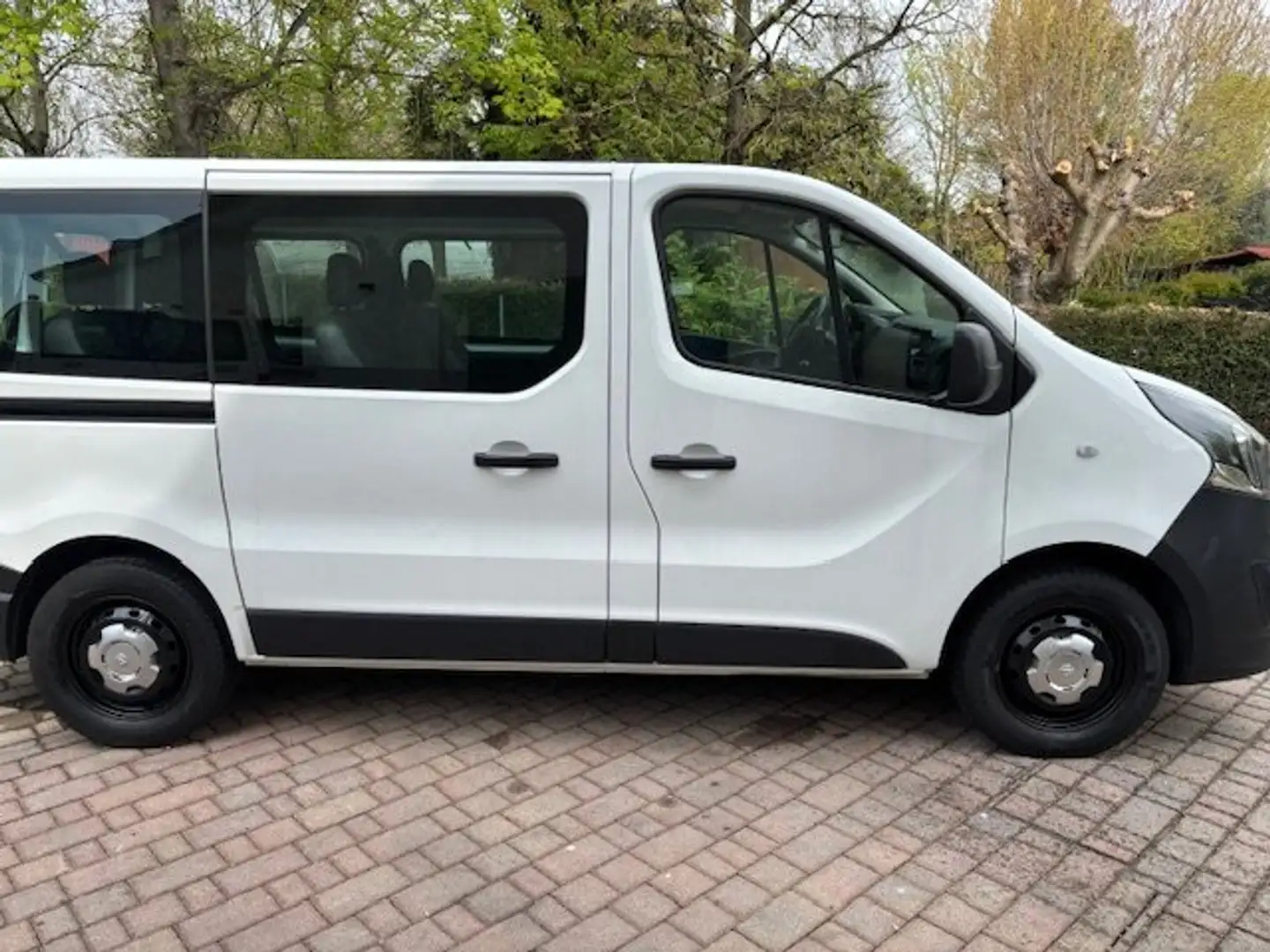 Opel Vivaro 1.6 cdti 70kw 9 posti Wit - 2
