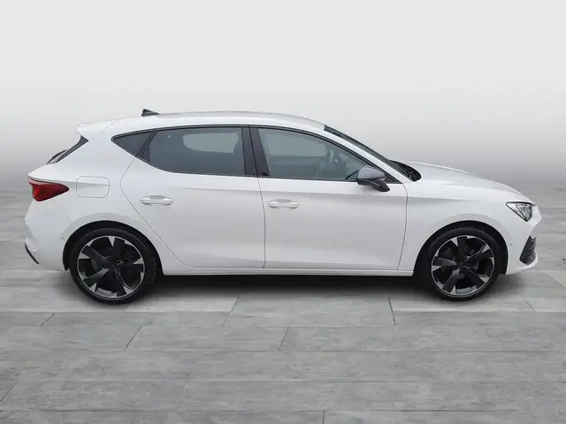 Cupra Leon view 6