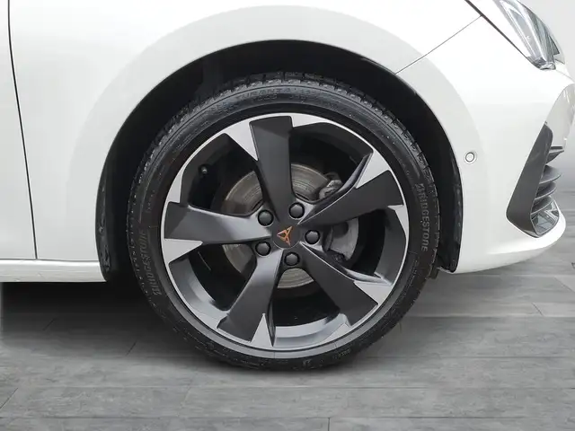 Cupra Leon view 7