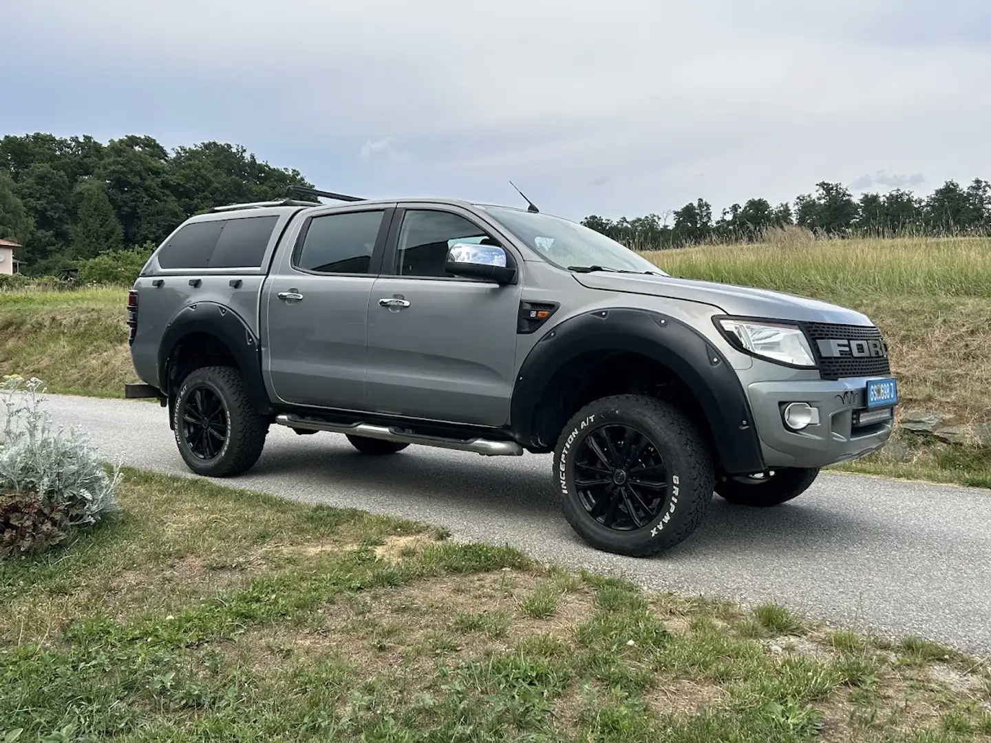Ford Ranger Raptor 2,2 TDCI Grau - 2