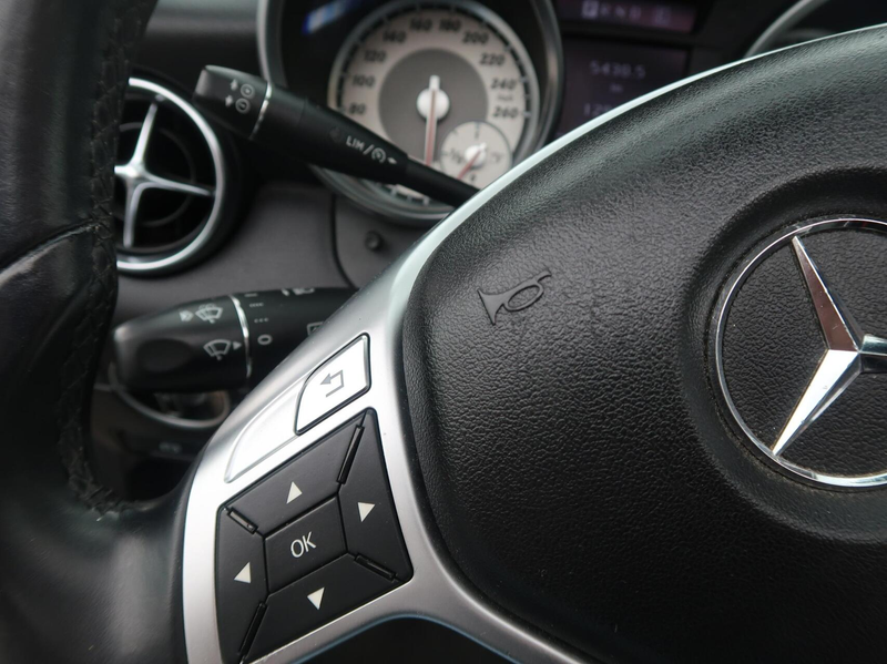 Mercedes-Benz SLK 200 Aut MAGIC SKY-PANORAMADAK|CARPLAY|VLEUGELDEUREN|AI — photo 12