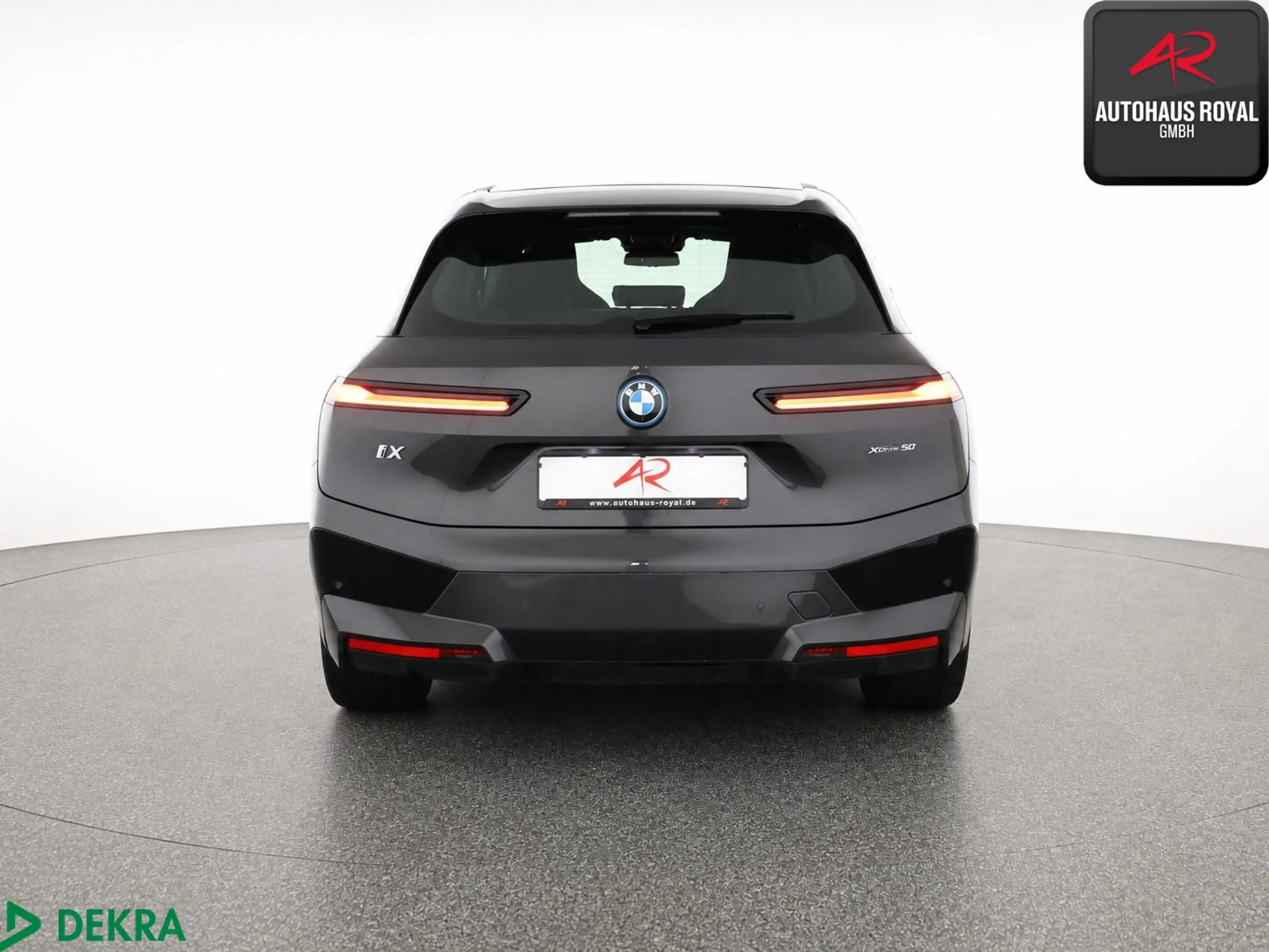 BMW iX xDrive50 SPORT SKYLOUNGE,360GRAD,SITZKLIMA,SH — photo 4