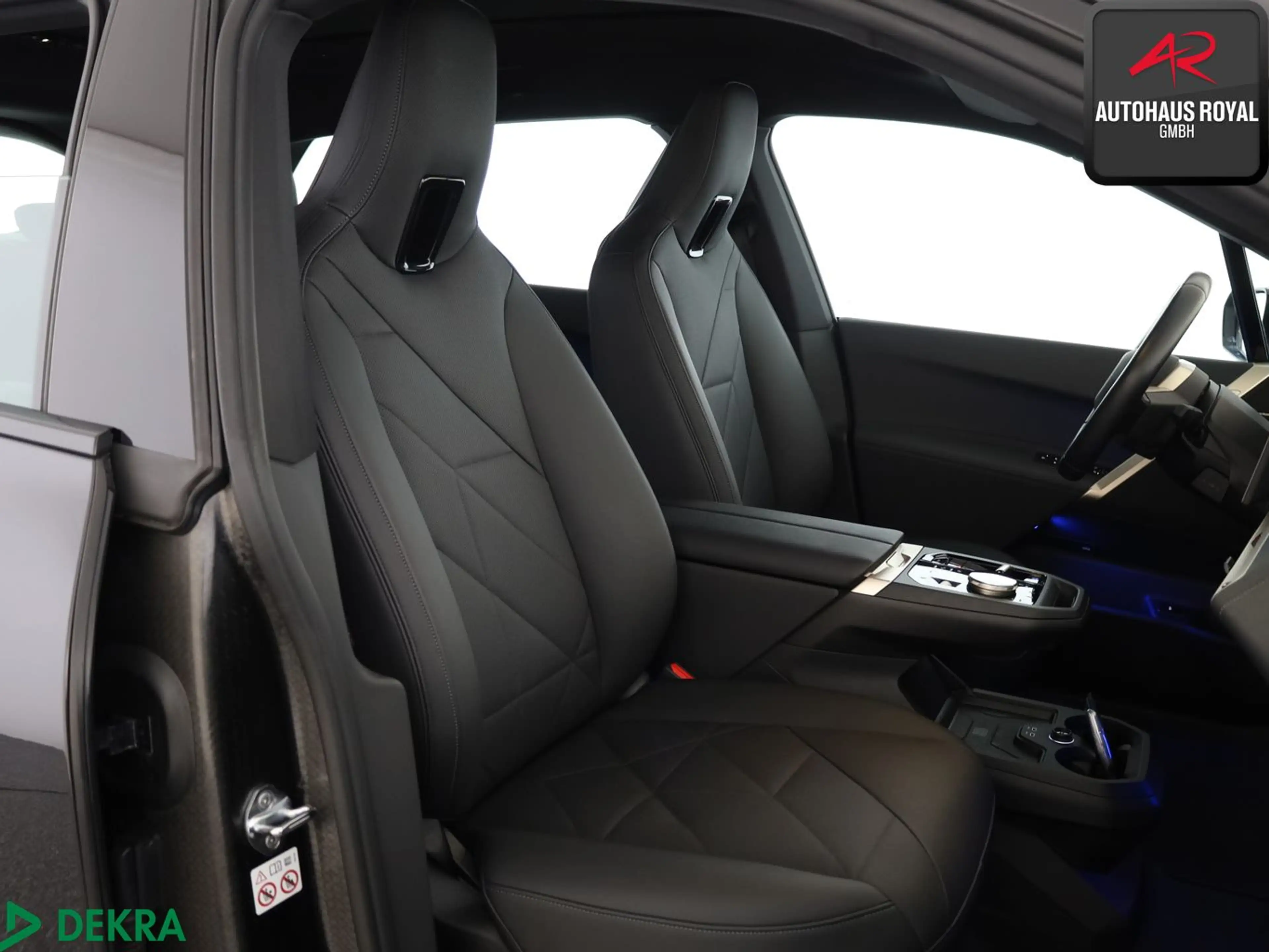 BMW iX xDrive50 SPORT SKYLOUNGE,360GRAD,SITZKLIMA,SH — photo 11