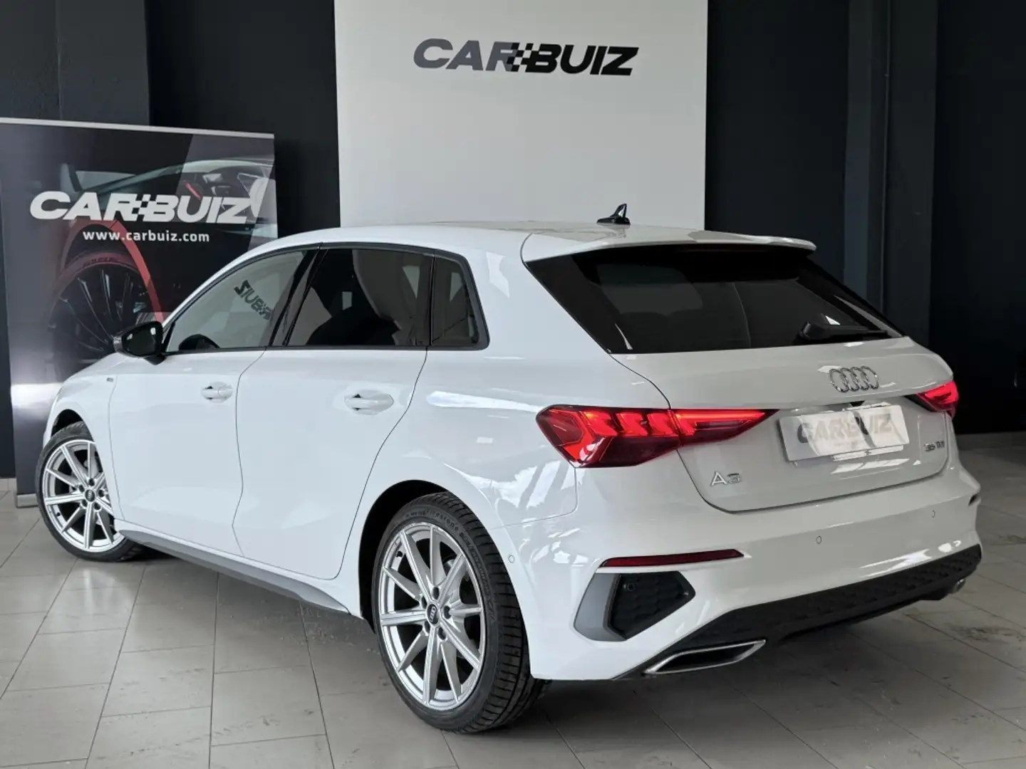 Audi A3 Sportback 35TDI S line S tronic Blanco - 2