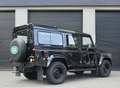 Land Rover Defender 110" Station Wagon E 2,4 TD Schwarz - thumbnail 4