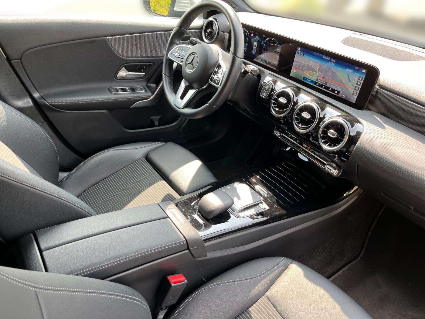 Mercedes-Benz A 200