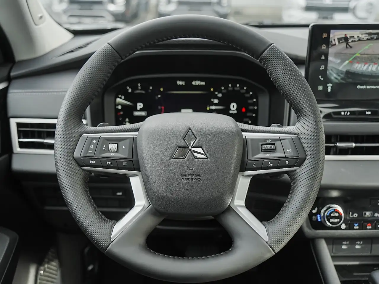 Mitsubishi Outlander снимка Mitsubishi Outlander