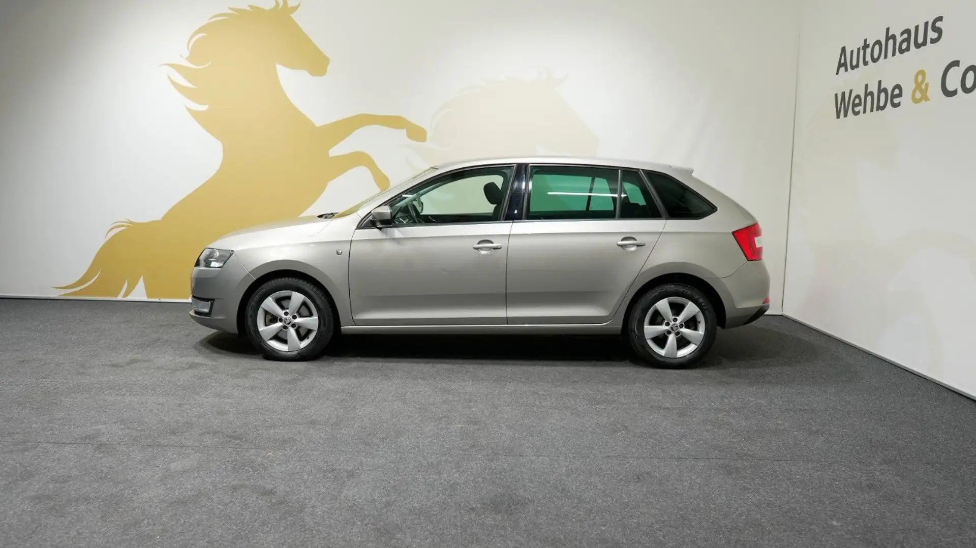 Skoda Rapid/Spaceback Spaceback Ambition Auto. Pano PDC SitzHz. Beige - 2