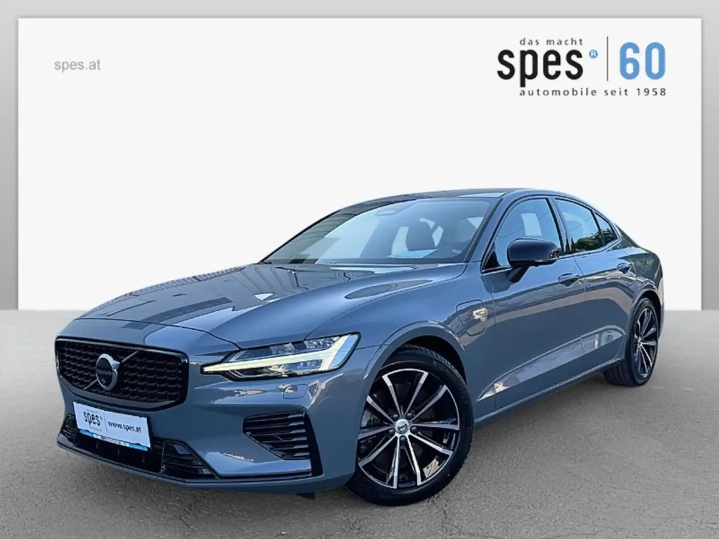 Volvo S60 T8 AWD Plus Dark Grijs - 2