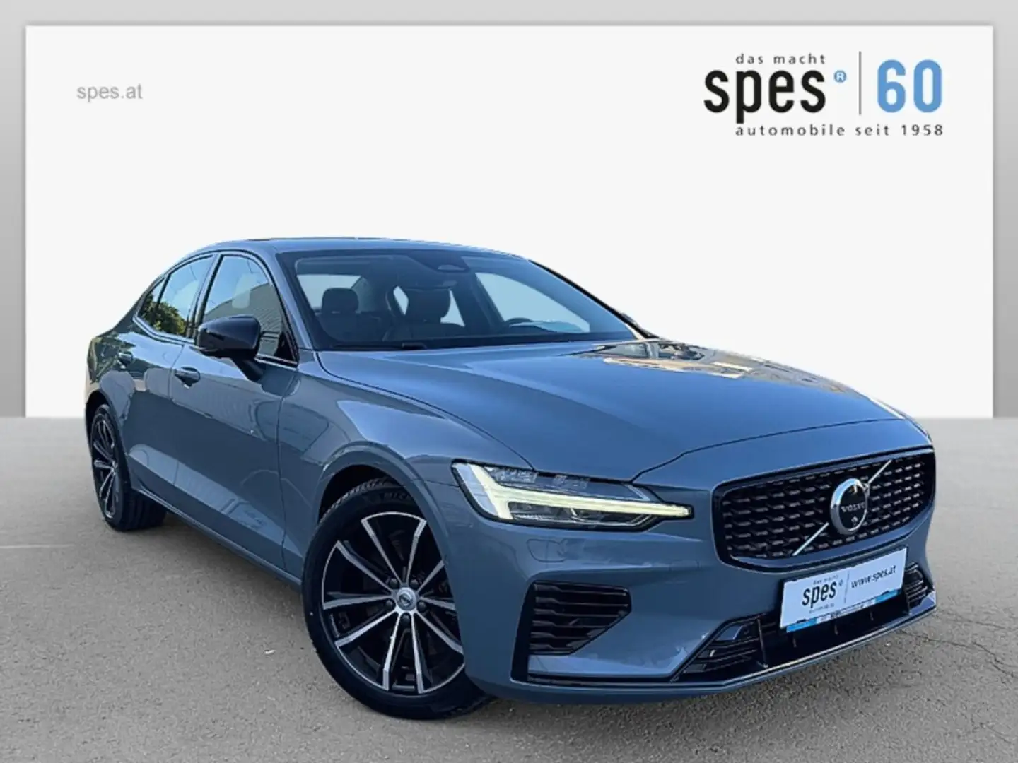 Volvo S60 T8 AWD Plus Dark Grijs - 1