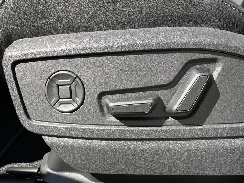 Audi Q5 SUV TFSI quattro LUFTFWK/360°/AHK/LEDER S — photo 15