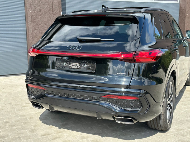 Audi Q5 SUV TFSI quattro LUFTFWK/360°/AHK/LEDER S — photo 5
