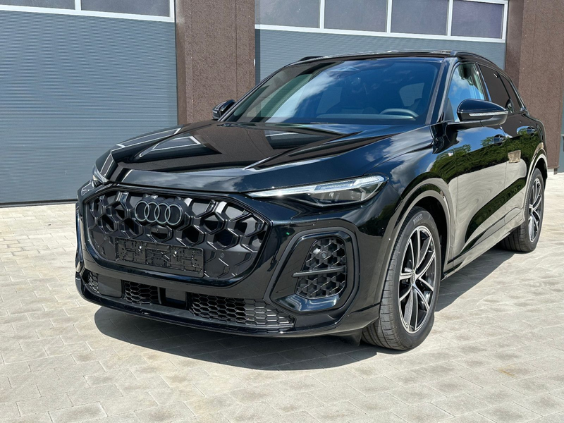 Audi Q5 SUV TFSI quattro LUFTFWK/360°/AHK/LEDER S — photo 2