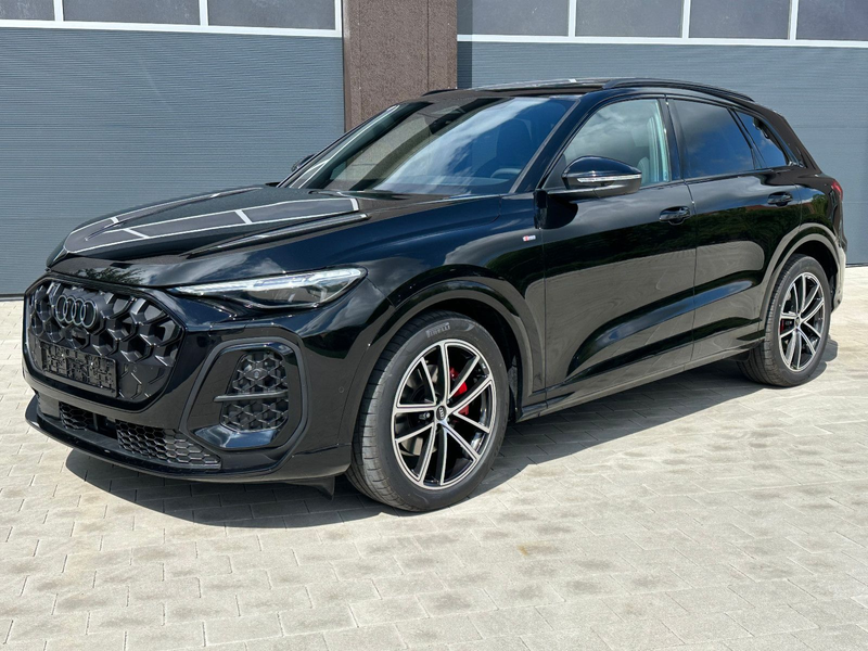 Audi Q5 SUV TFSI quattro LUFTFWK/360°/AHK/LEDER S