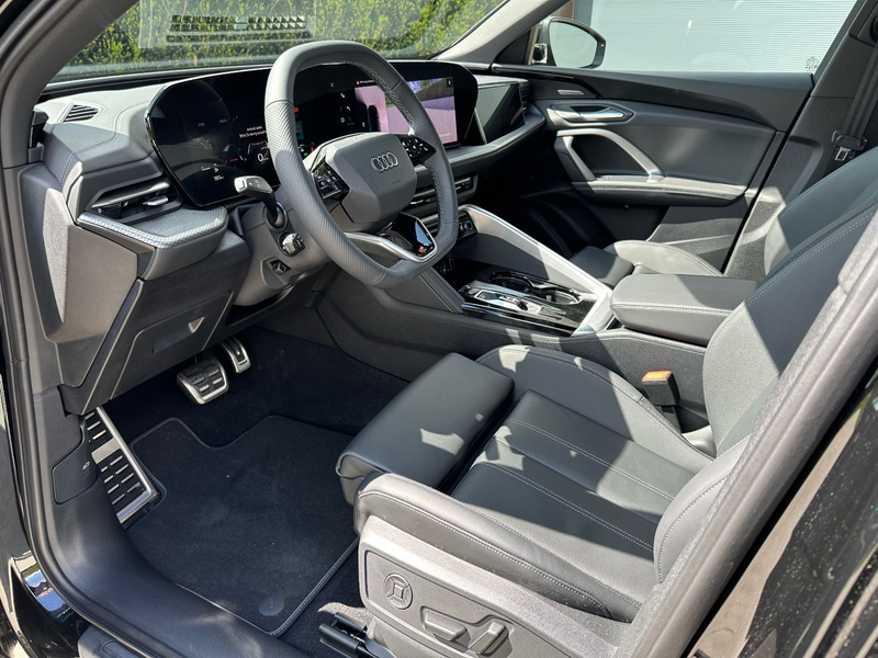 Audi Q5 SUV TFSI quattro LUFTFWK/360°/AHK/LEDER S — photo 8