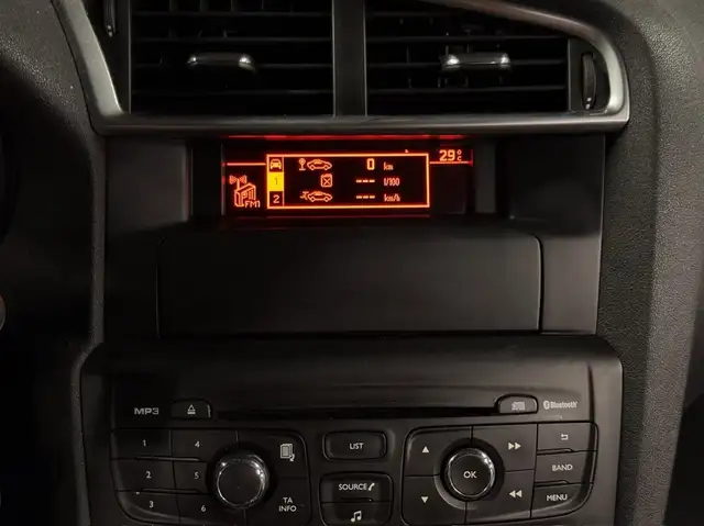 Citroen C4 view 28