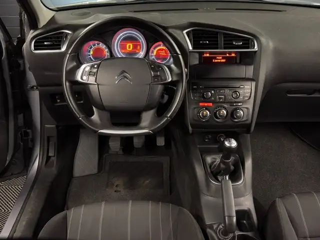 Citroen C4 view 18
