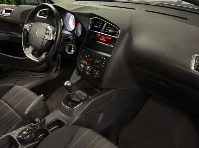 Citroen C4 view 15