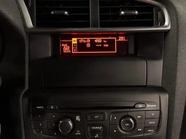Citroen C4 view 27