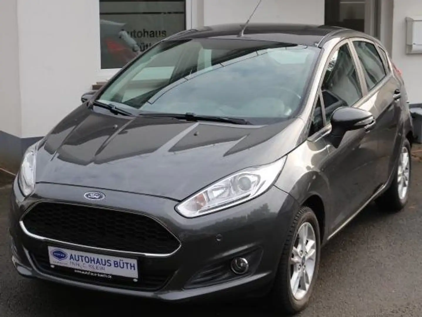 Ford Fiesta Celebration Zahnriemen erneuert!! Grau - 1