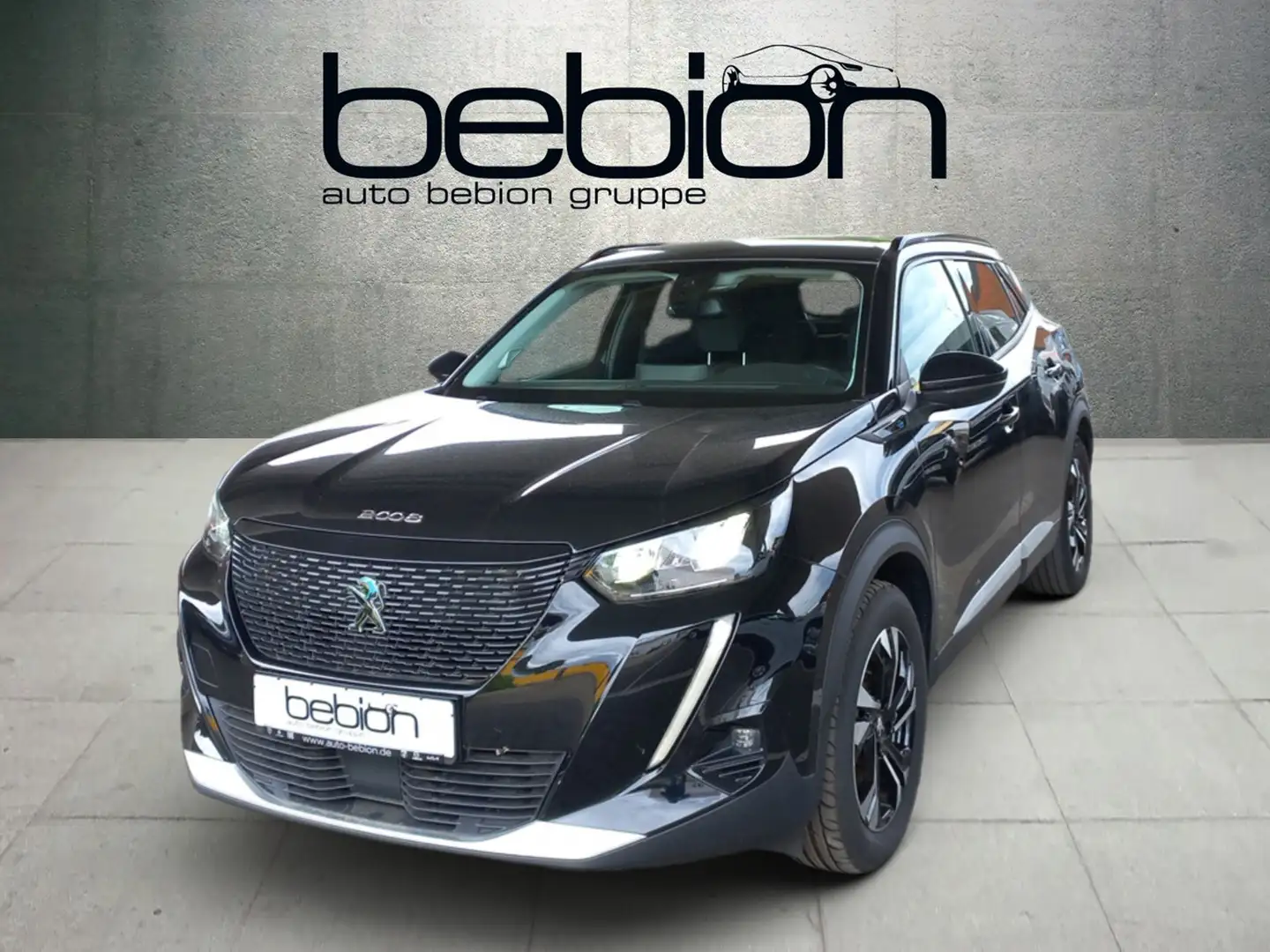 Peugeot 2008 e- Elektromotor 136 (e-) e- Allure Pack LM Schwarz - 1