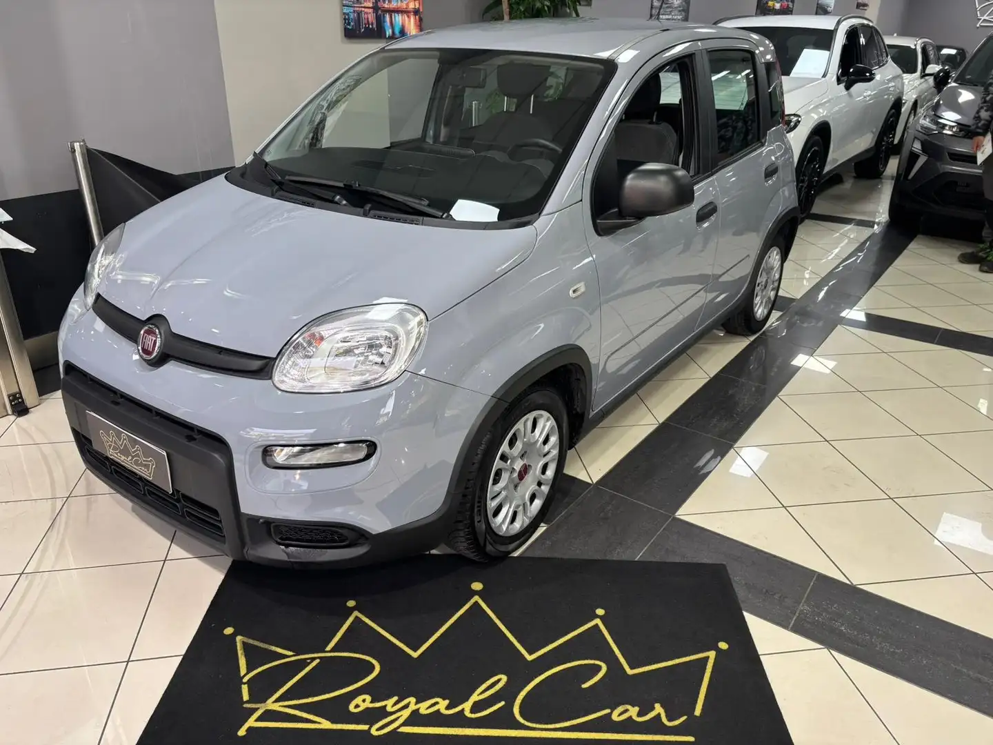 Fiat Panda 1.0 hybrid 70cv Gris - 1