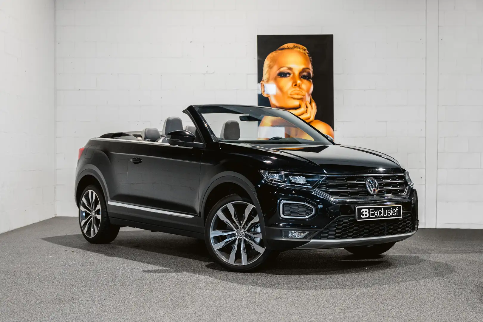 Volkswagen T-Roc Cabrio 1.5 TSI R-Line Aut. Schwarz - 1