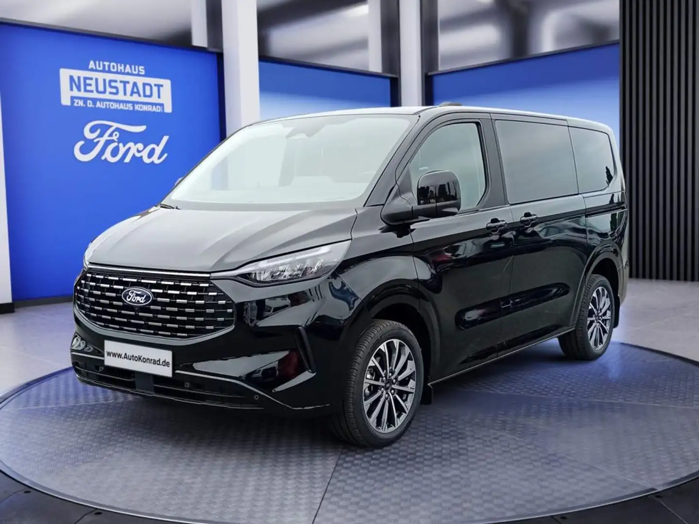 Ford Tourneo Custom 320 L1H1 VA Autm. Titanium X *AHK* Negro - 1