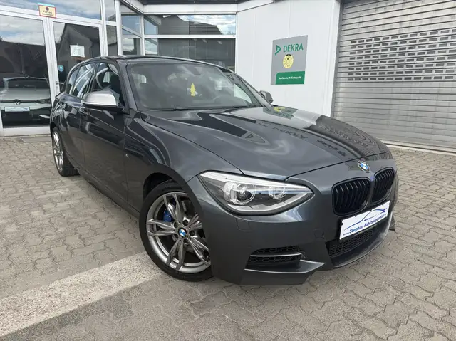 BMW 135 M i xDrive Automatik mit Klima/Navi/Sport-Paket