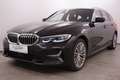 BMW 330 e xDrive Luxury Line // Abstandstempomat // Allrad Noir - thumbnail 3
